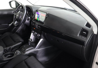 Подержанный автомобиль Mazda CX-5 2012 года (10 фото)