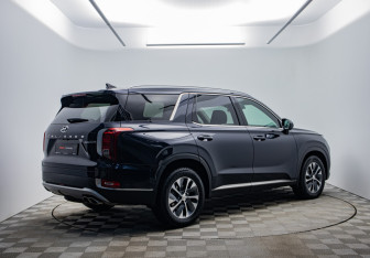 Подержанный автомобиль Hyundai Palisade 2022 года (5 фото)