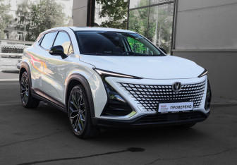Подержанный автомобиль Changan UNI-T 2023 года (3 фото)