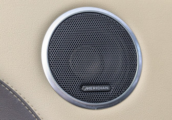 Подержанный автомобиль Land Rover Range Rover Sport 2018 года (27 фото)