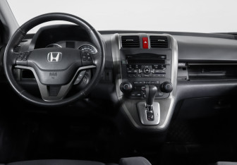 Подержанный автомобиль Honda CR-V 2011 года (12 фото)