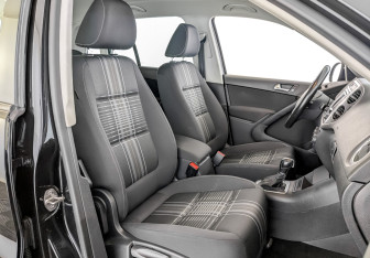 Подержанный автомобиль Volkswagen Tiguan 2015 года (23 фото)