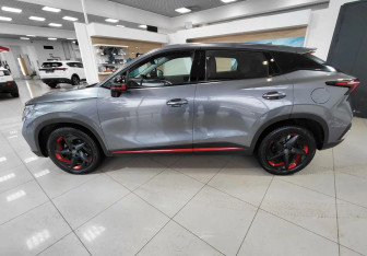 Подержанный автомобиль Omoda C5 2022 года (8 фото)