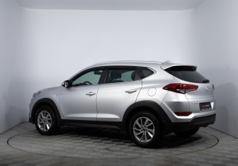 Подержанный автомобиль Hyundai Tucson 2018 года (7 фото)