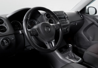 Подержанный автомобиль Volkswagen Tiguan 2013 года (13 фото)