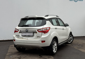 Подержанный автомобиль Changan CS35 2014 года (5 фото)