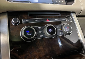 Подержанный автомобиль Land Rover Range Rover 2017 года (17 фото)
