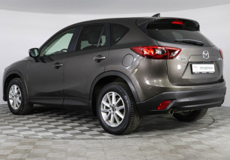 Подержанный автомобиль Mazda CX-5 2016 года (7 фото)