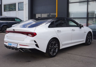 Подержанный автомобиль Kia K5 2020 года (5 фото)