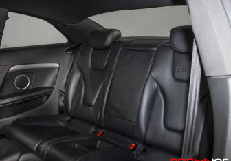 Подержанный автомобиль Audi S5 Coupe 2010 года (10 фото)