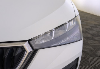 Подержанный автомобиль Skoda Rapid Liftback 2020 года (11 фото)