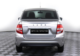 Подержанный автомобиль LADA (ВАЗ) Granta Sedan 2021 года (6 фото)
