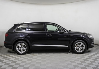 Подержанный автомобиль Audi Q7 2016 года (4 фото)