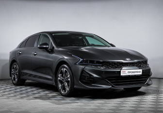 Подержанный автомобиль Kia K5 2020 года (3 фото)