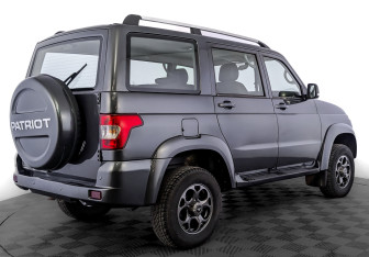 Подержанный автомобиль УАЗ Patriot 2024 года (5 фото)