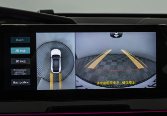 Подержанный автомобиль Changan UNI-V 2023 года (18 фото)