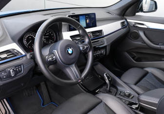 Подержанный автомобиль BMW X1 2019 года (17 фото)