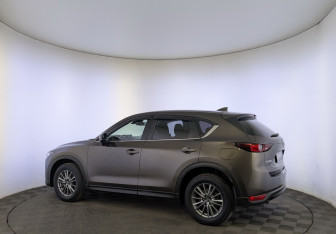 Подержанный автомобиль Mazda CX-5 2018 года (7 фото)