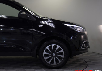 Подержанный автомобиль Hyundai ix35 2013 года (21 фото)
