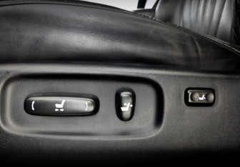 Подержанный автомобиль Toyota Land Cruiser Suv 2020 года (21 фото)