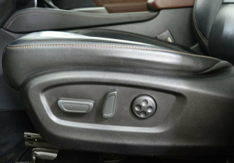 Подержанный автомобиль GAC GS8 2019 года (16 фото)