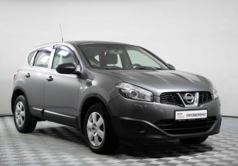 Подержанный автомобиль Nissan Qashqai 2012 года (3 фото)