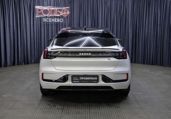 Подержанный автомобиль Zeekr 001 2023 года (6 фото)