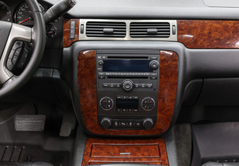 Подержанный автомобиль Chevrolet Tahoe 2013 года (14 фото)