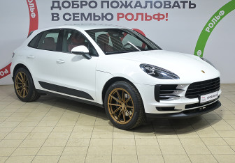Подержанный автомобиль Porsche Macan 2021 года (3 фото)