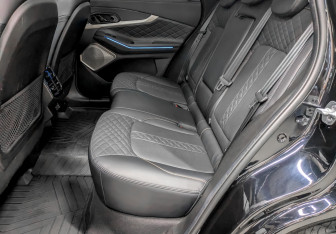 Подержанный автомобиль Exeed TXL 2023 года (11 фото)