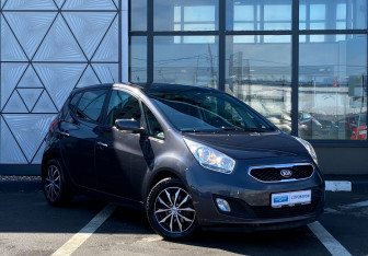 Подержанный автомобиль Kia Venga 2013 года (3 фото)