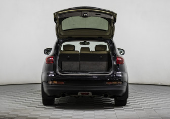 Подержанный автомобиль Infiniti QX50 2014 года (20 фото)