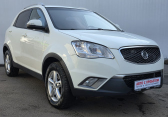 Подержанный автомобиль SsangYong Actyon 2011 года (3 фото)