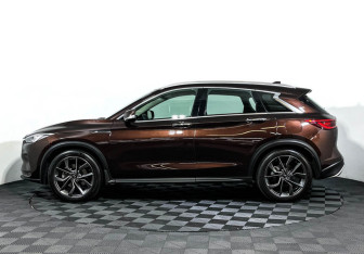Подержанный автомобиль Infiniti QX50 2021 года (8 фото)