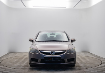 Подержанный автомобиль Honda Civic Sedan 2009 года (2 фото)