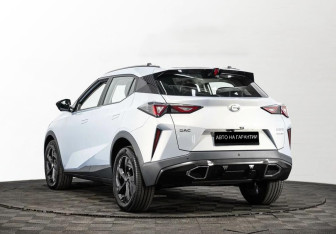 Подержанный автомобиль GAC GS3 2024 года (3 фото)