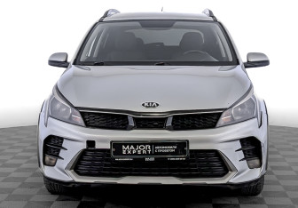Подержанный автомобиль Kia Rio Hatchback 2021 года (2 фото)