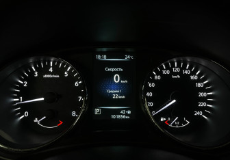 Подержанный автомобиль Nissan Qashqai 2015 года (11 фото)