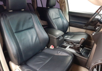 Подержанный автомобиль Toyota Land Cruiser Prado 2011 года (16 фото)