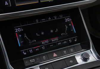 Подержанный автомобиль Audi A7 2021 года (19 фото)