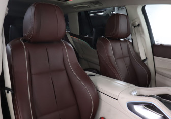 Подержанный автомобиль Mercedes-Benz Maybach GLS 2021 года (16 фото)