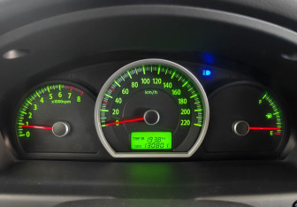 Подержанный автомобиль Kia Sportage 2009 года (12 фото)