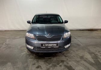 Подержанный автомобиль Skoda Rapid Liftback 2016 года (2 фото)