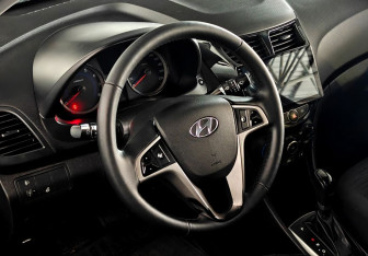 Подержанный автомобиль Hyundai Solaris Sedan 2015 года (12 фото)