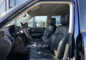 Подержанный автомобиль Infiniti QX80 2018 года (25 фото)