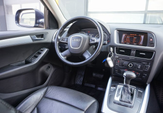 Подержанный автомобиль Audi Q5 2011 года (13 фото)
