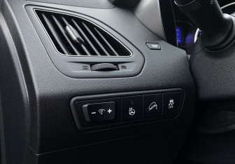 Подержанный автомобиль Hyundai ix35 2013 года (13 фото)