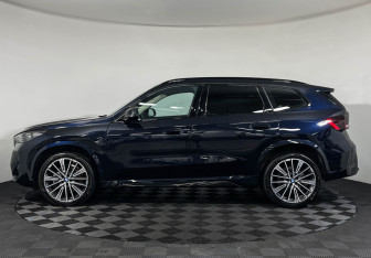 Подержанный автомобиль BMW X1 2025 года (5 фото)