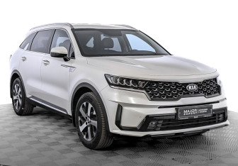 Подержанный автомобиль Kia Sorento 2021 года (3 фото)
