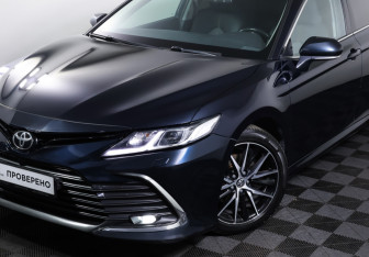 Подержанный автомобиль Toyota Camry Sedan 2020 года (22 фото)